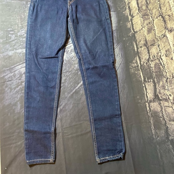 𝅺levi’s Dark Wash Skinny Jeans 26 - Picture 4 of 6